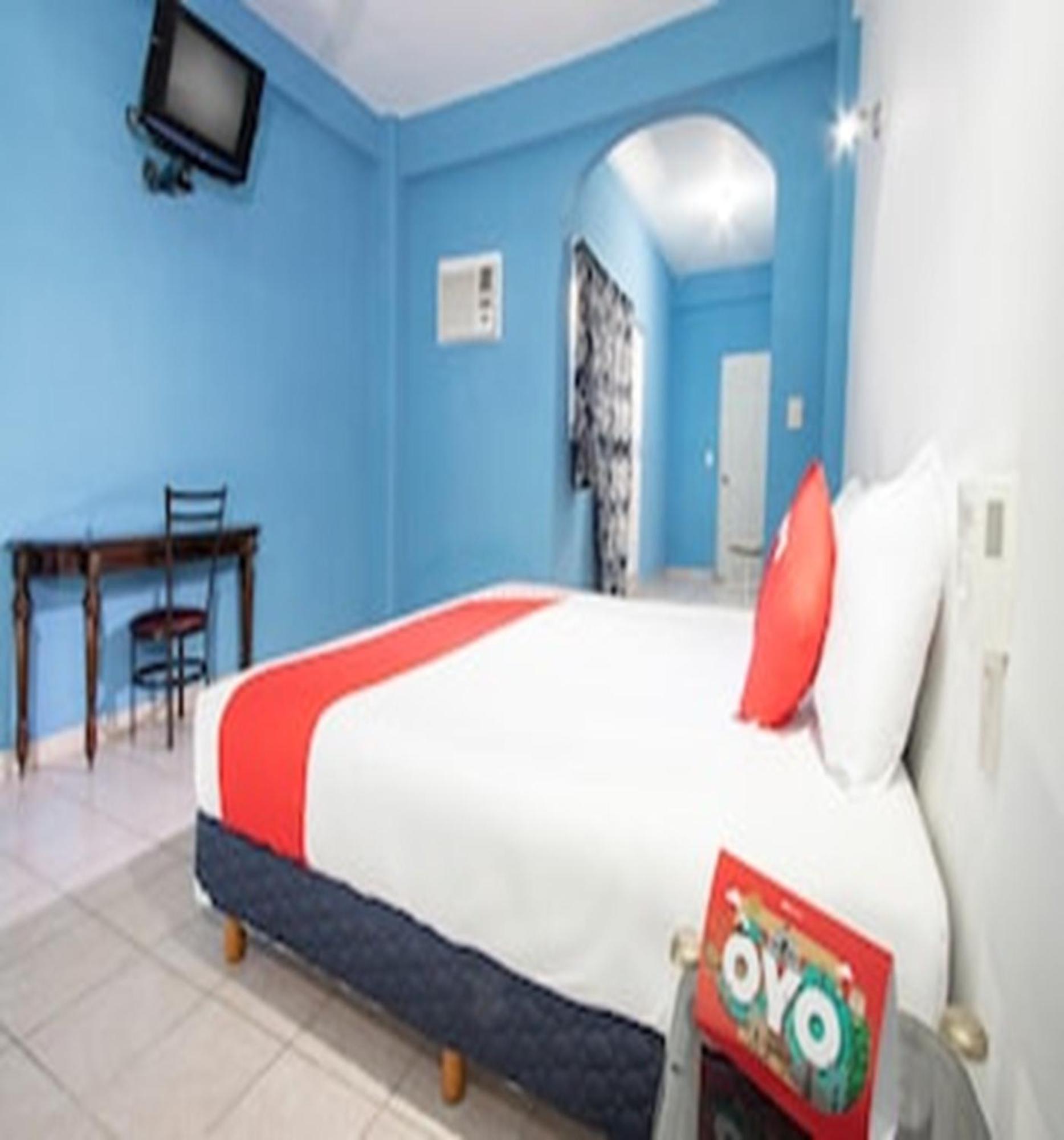 Oyo Hotel Estacion,Jose Cardel,Parque Central Revolucion Bagian luar foto